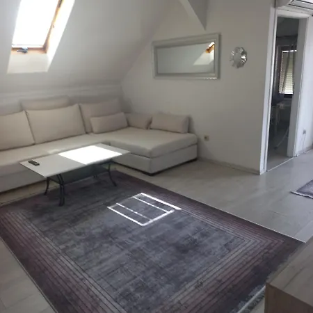 Jejna Apartman *
